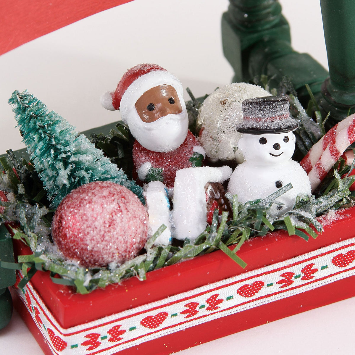 Wrapped and Ready AA 6003869 – Department 56 Retirements