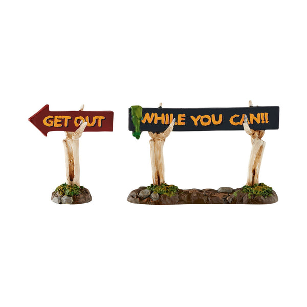 Boneyard Spooky Signs