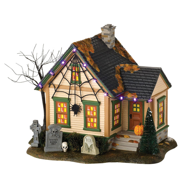 Selling Dept 56 Critter's Pets & Pelts Original Snow Village Halloween house New!